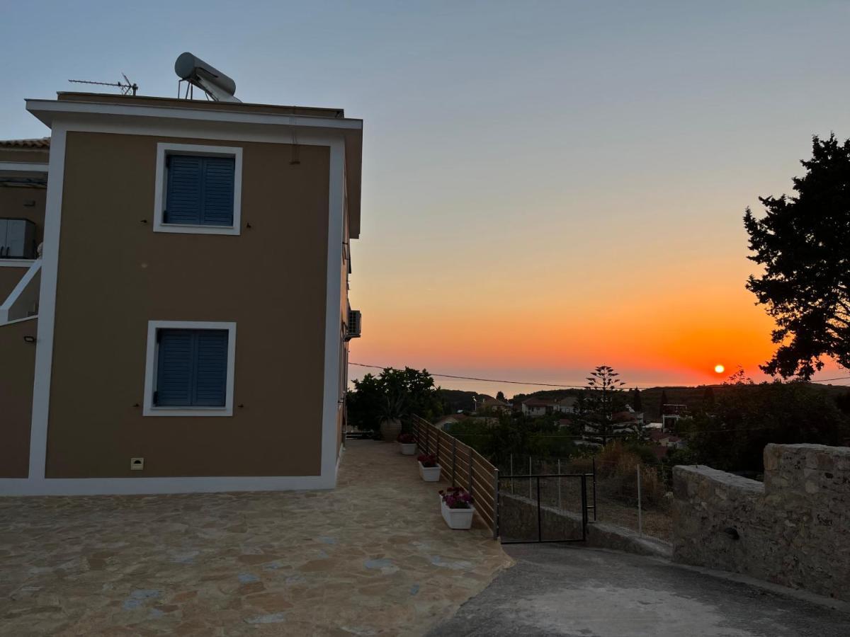 Villa Thea - Τhe View 1St Floor Áno Yerakaríon Exterior foto